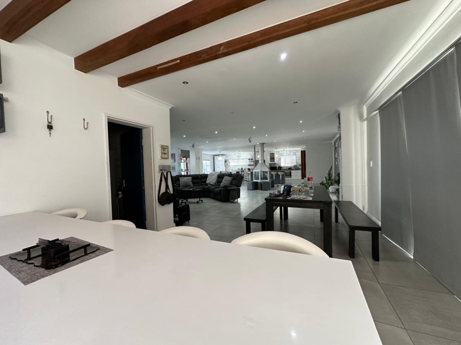 5 Bedroom Property for Sale in Rouxville Western Cape